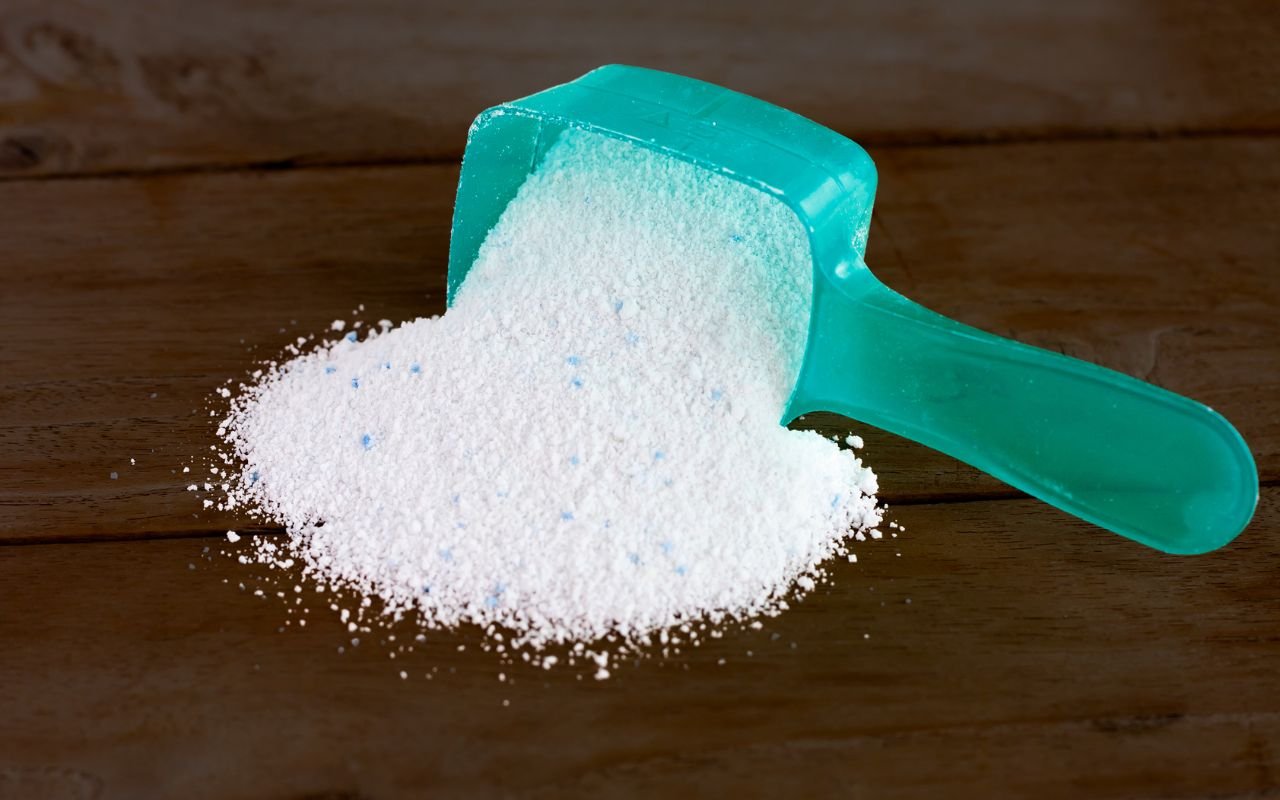 A faxina da sua casa só tem a ganhar com esse pó que pode fazer milagres no seu dia a dia.