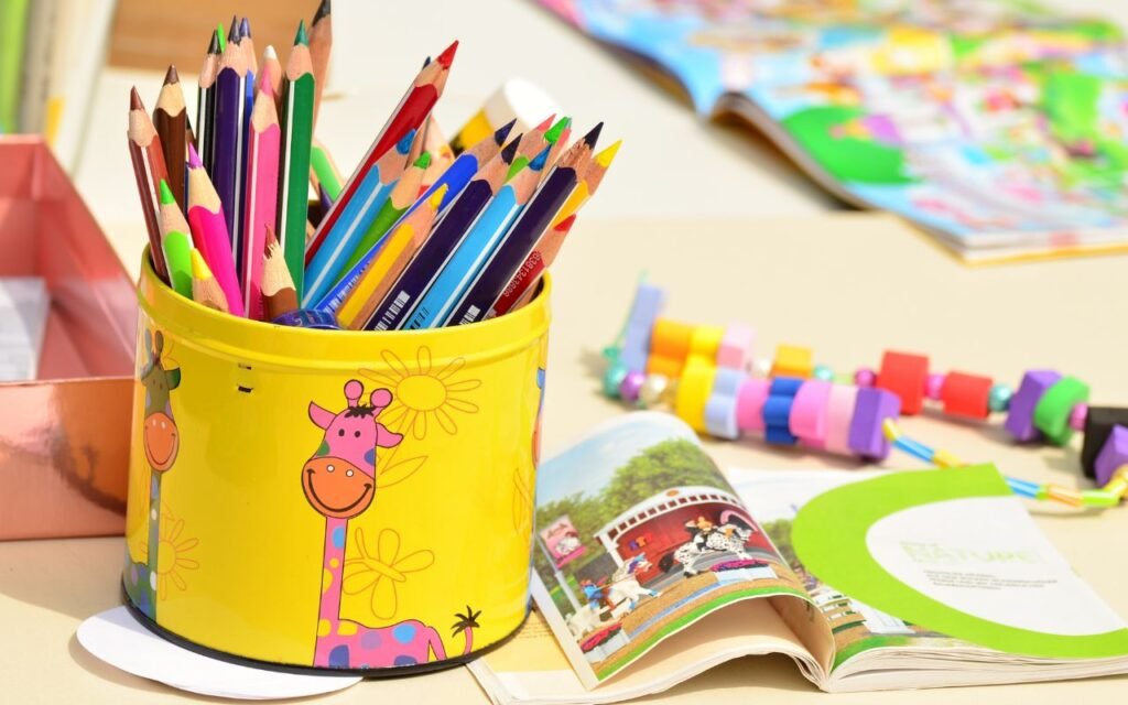 O lápis de cor antigo que está esquecido em algum lugar da sua casa pode valer como um tesouro na sua vida; entenda qual é o motivo por trás disso.