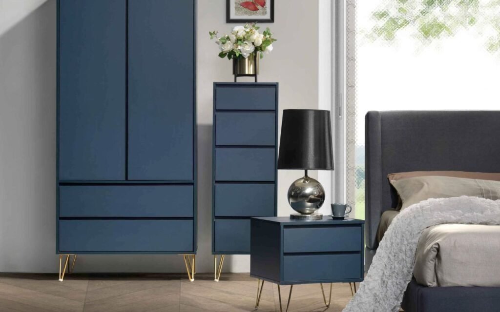 Sofrendo com o calor fora de época, já no veranico do inverno brasileiro Veja quais móveis te ajudam a refrescar o dia.