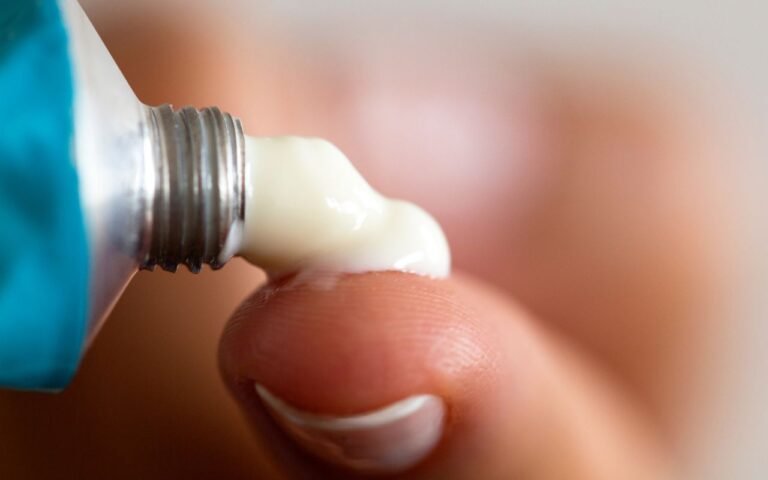 O tempo seco castiga não apenas a sensação térmica, mas o corpo e até a boca. O Bepantol pode resolver o problema.